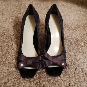 Nine West Peep Toe Heels!
